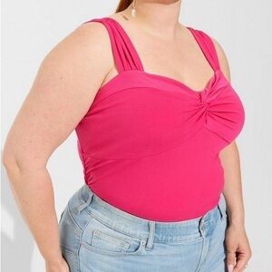 🆕 NWT Women’s torrid 3 Hot Pink Studio Knit Sweetheart Twist Top 22 24